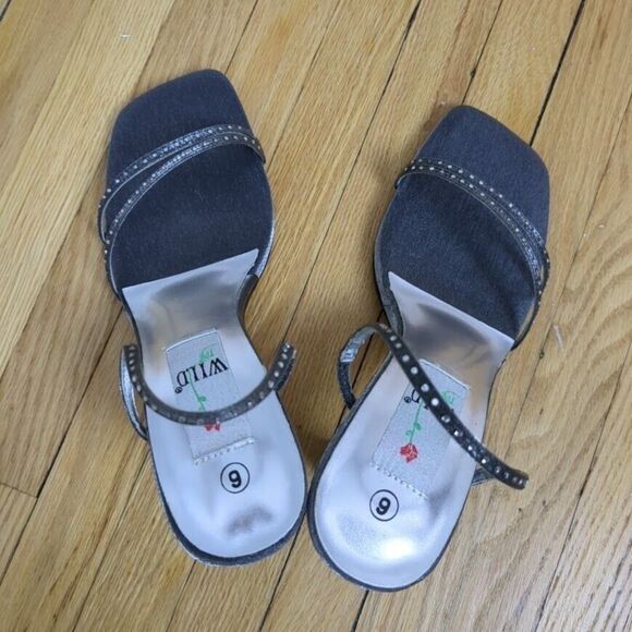 NIB Vintage 90s Wild Rose Silver Heels Strappy Sandals Rhinestone Prom Size 6 - Picture 3 of 8